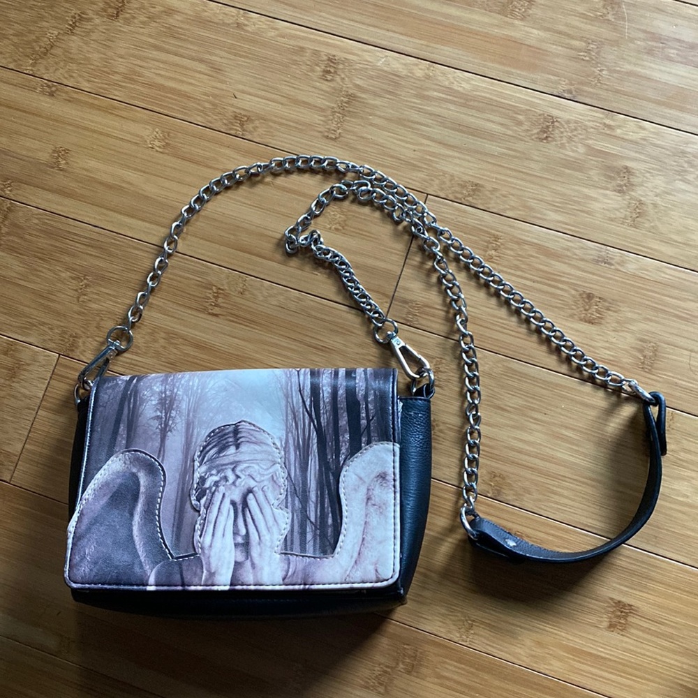 Weeping Angel Loungefly Doctor Who purse 🗽